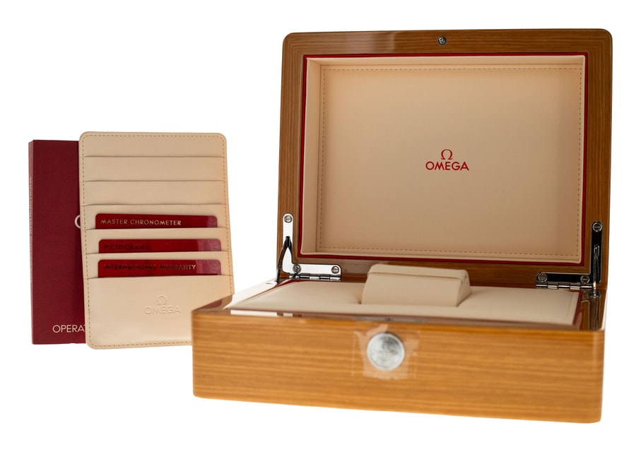 Omega Seamaster Railmaster 220.10.40.20.01.001 Image 4